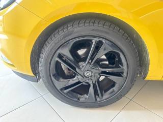 OPEL Corsa usata, con Limitatore di velocità