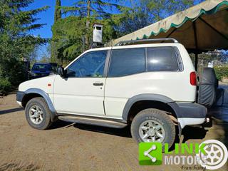NISSAN Terrano II usata 23