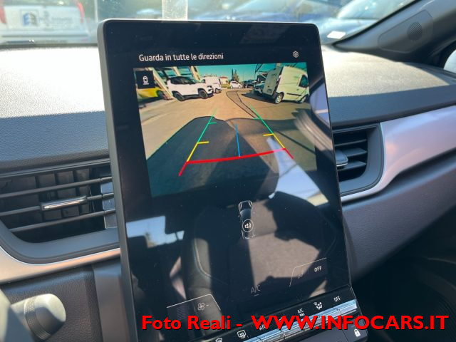 RENAULT Captur usata, con USB