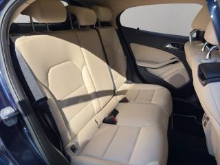 MERCEDES-BENZ GLA 220 usata, con Sospensioni sportive