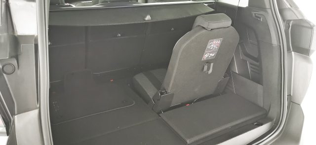 PEUGEOT 5008 usata, con Touch screen