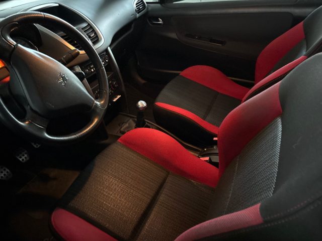 PEUGEOT 207 usata, con Sensori di parcheggio posteriori
