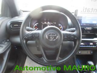 TOYOTA Yaris Cross usata, con Autoradio digitale