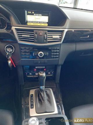 MERCEDES-BENZ E 220 usata 27