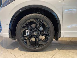 VOLKSWAGEN Tiguan usata, con Park Distance Control