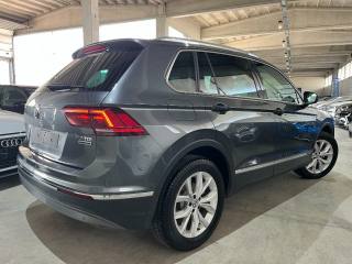 VOLKSWAGEN Tiguan usata, con Autoradio