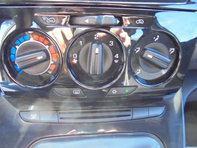 LANCIA Ypsilon usata 33