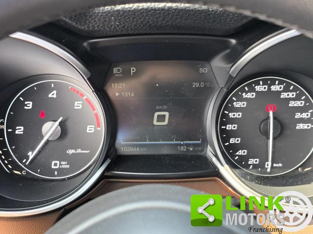 ALFA ROMEO Stelvio usata, con Volante in pelle