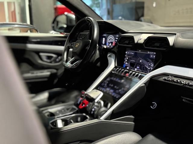 LAMBORGHINI Urus usata, con Climatizzatore