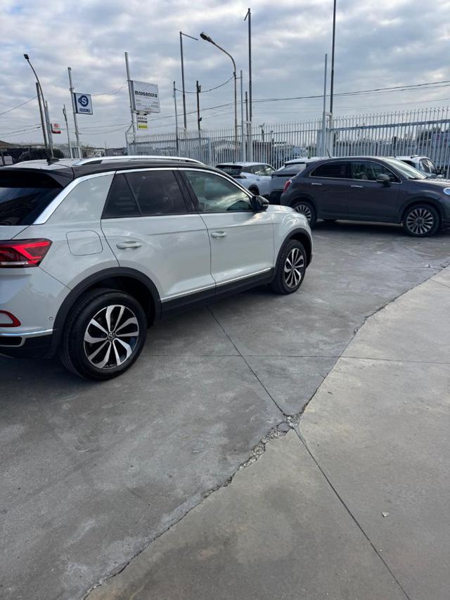 VOLKSWAGEN T-Roc usata, con Autoradio