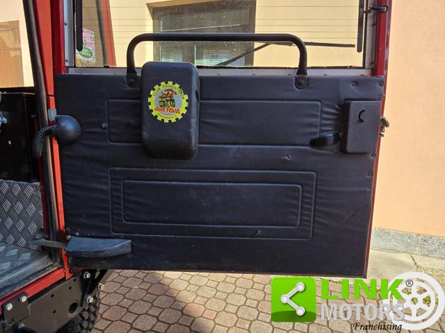 LAND ROVER Defender usata 15