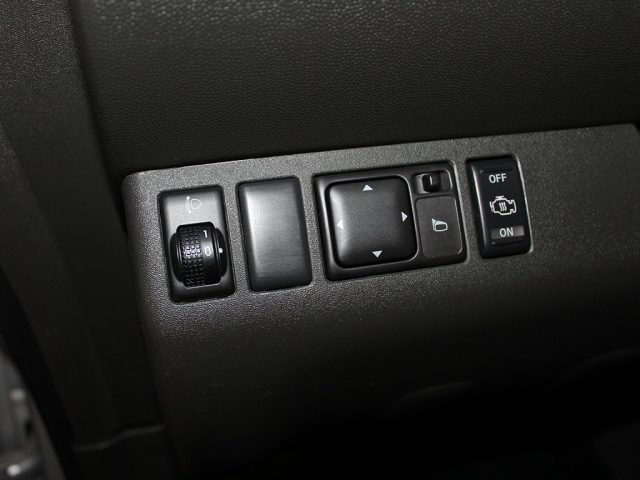 NISSAN Navara usata, con Interni in pelle