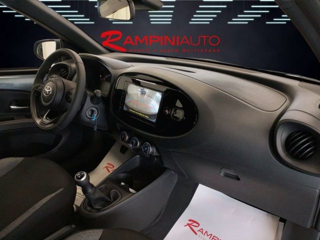 TOYOTA Aygo X usata 17
