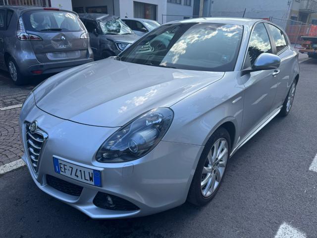 ALFA ROMEO Giulietta usata, con Autoradio