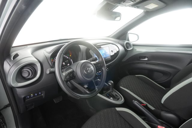 TOYOTA Aygo X usata 1