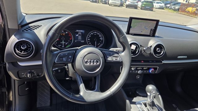 AUDI A3 usata, con Volante in pelle