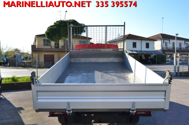 IVECO Daily usata, con Specchietti laterali elettrici