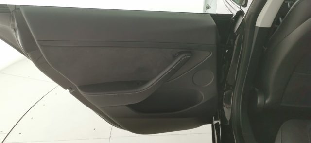 TESLA Model 3 usata, con Specchietti laterali elettrici