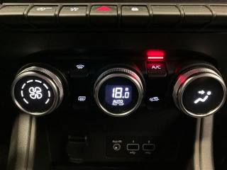 RENAULT Captur usata 23