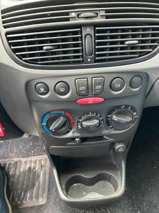 FIAT Punto usata 10