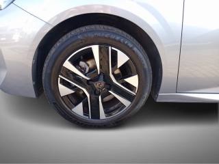 PEUGEOT 208 usata, con Autoradio digitale