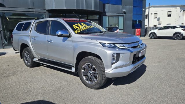 MITSUBISHI L200 usata, con Airbag