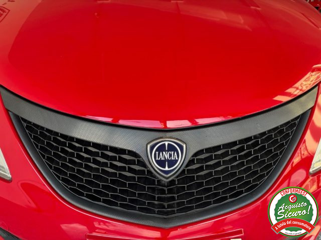 LANCIA Ypsilon usata, con MP3