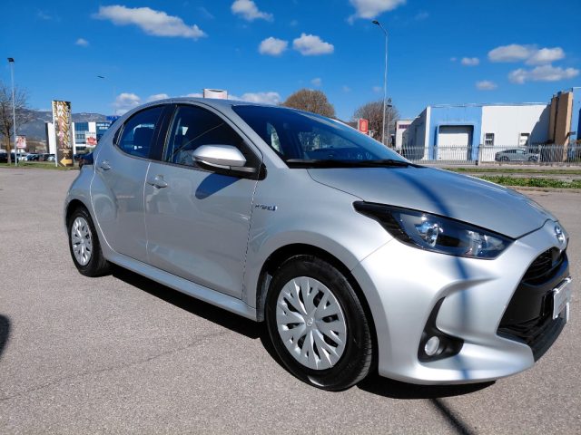 TOYOTA Yaris usata, con Fari direzionali