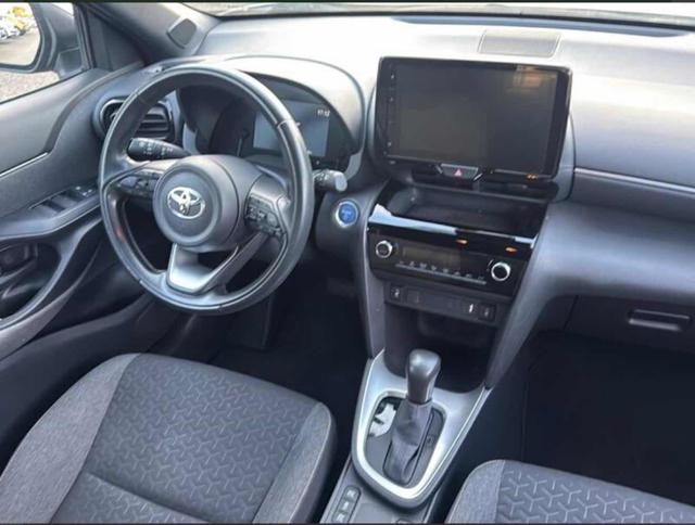 TOYOTA Yaris Cross usata, con Autoradio