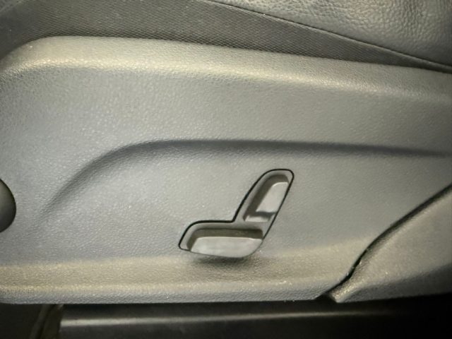 MERCEDES-BENZ GLC 220 usata, con Cruise Control