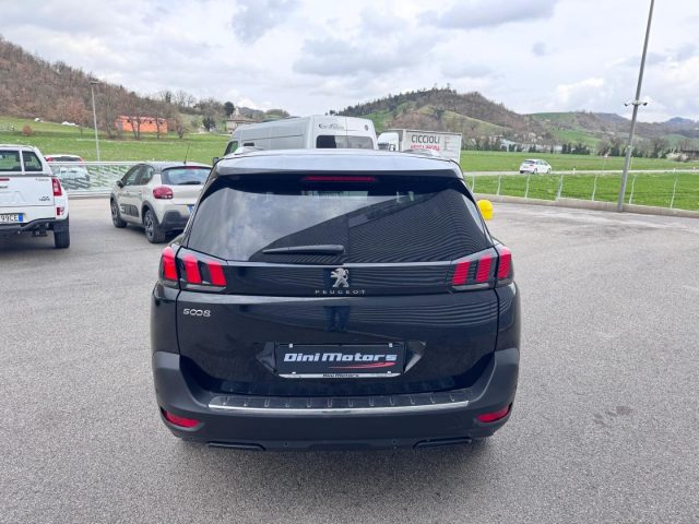 PEUGEOT 5008 usata, con Cerchi in lega