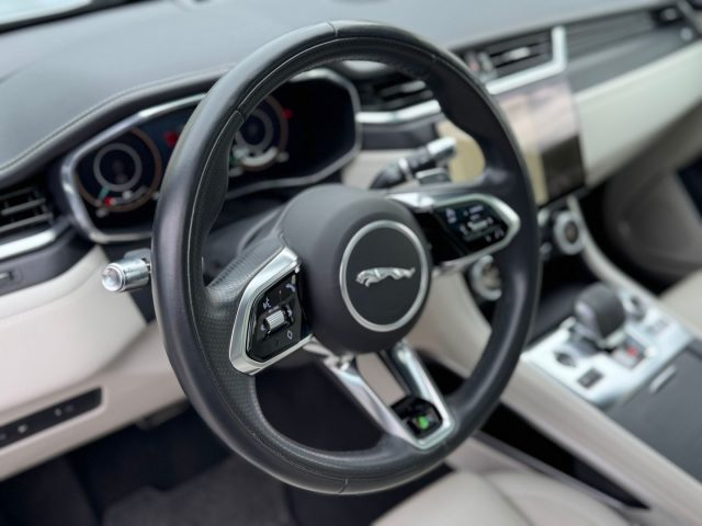 JAGUAR F-Pace usata, con Controllo trazione