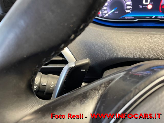 PEUGEOT 3008 usata, con USB