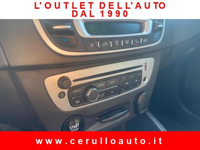 RENAULT Megane usata, con Controllo automatico clima