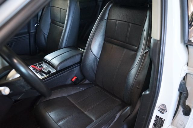 LAND ROVER Range Rover Evoque usata, con Autoradio digitale