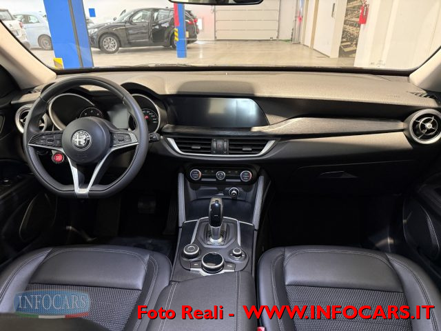 ALFA ROMEO Stelvio usata, con Controllo automatico clima