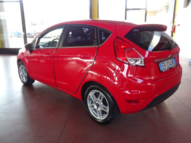 FORD Fiesta usata, con Autoradio