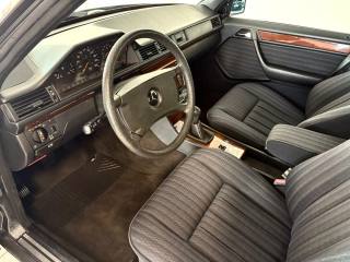 MERCEDES-BENZ 200 usata 7