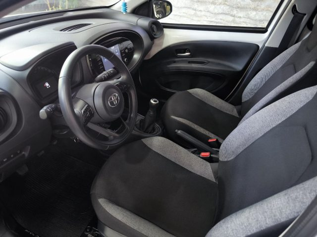 TOYOTA Aygo X usata, con Autoradio digitale