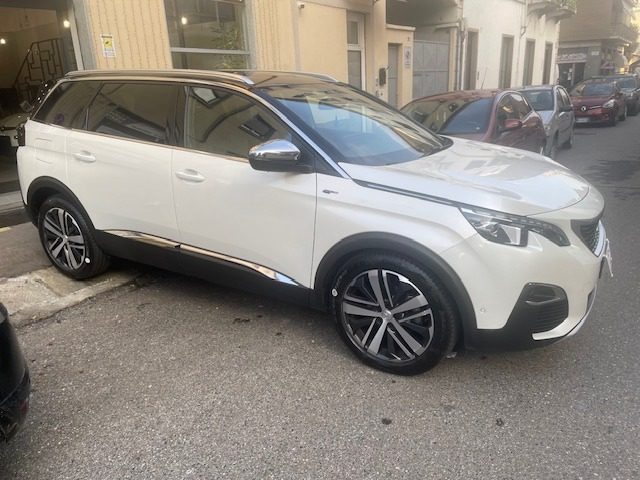 PEUGEOT 5008 usata, con Climatizzatore