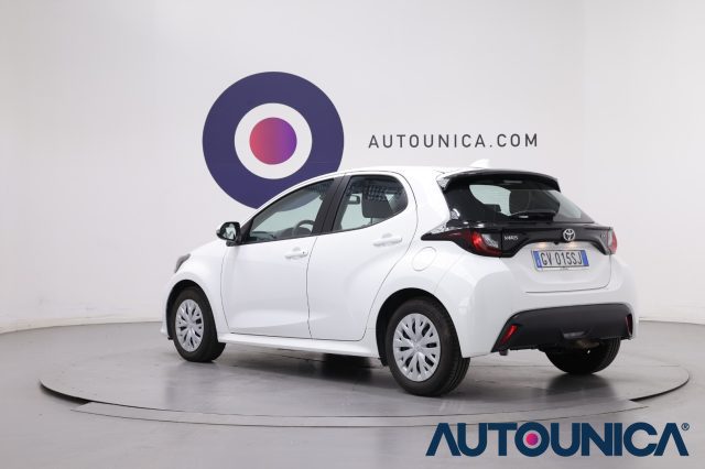 TOYOTA Yaris usata, con USB
