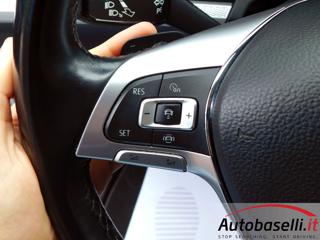 VOLKSWAGEN Touareg usata, con ESP