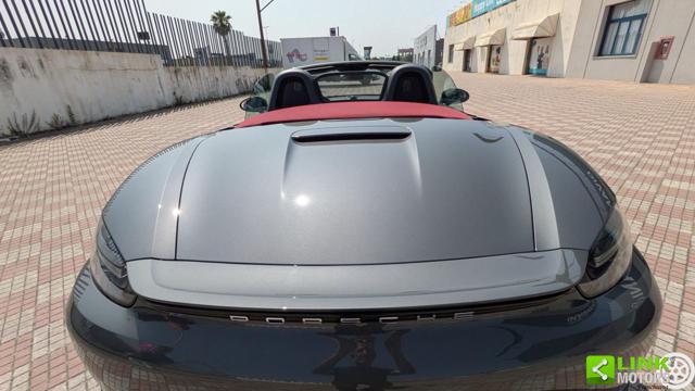 PORSCHE 718 usata, con USB