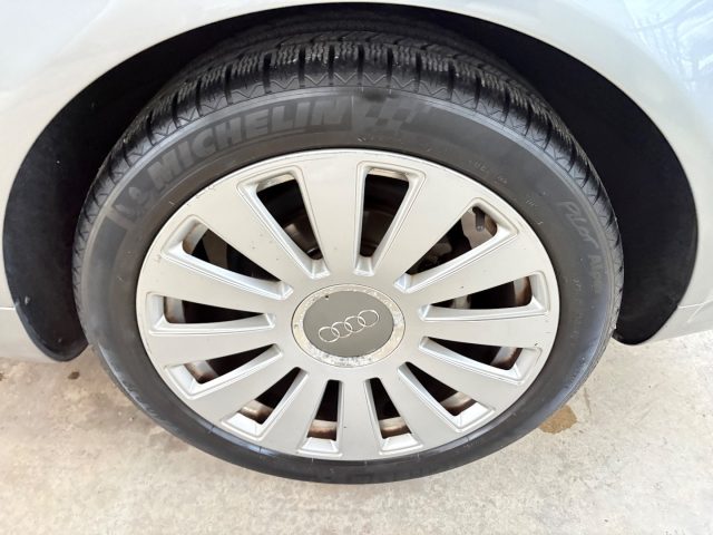 AUDI A8 usata, con Freno di stazionamento elettrico