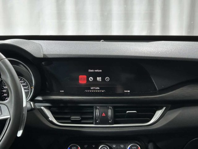 ALFA ROMEO Stelvio usata, con Specchietti laterali elettrici
