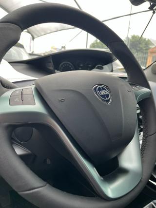 LANCIA Ypsilon usata, con Airbag testa