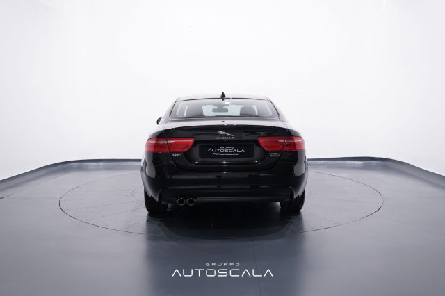 JAGUAR XE usata, con Alzacristalli elettrici