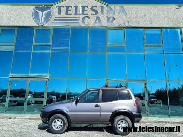 NISSAN Terrano II usata 4