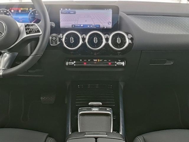 MERCEDES-BENZ GLA 180 usata, con Boardcomputer