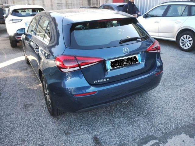 MERCEDES-BENZ A 250 usata, con Airbag laterali